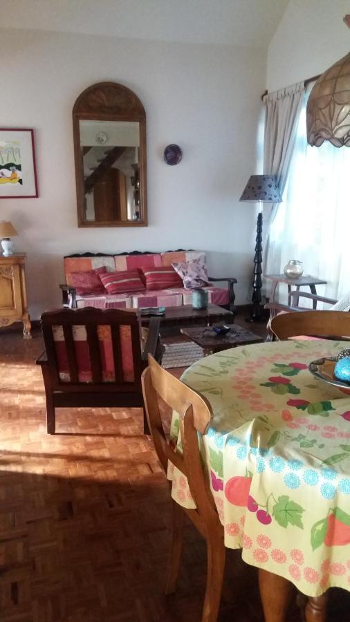 Comfy Home-Tropical Garden & 5 Min Walk To Beach Tamarin Bagian luar foto